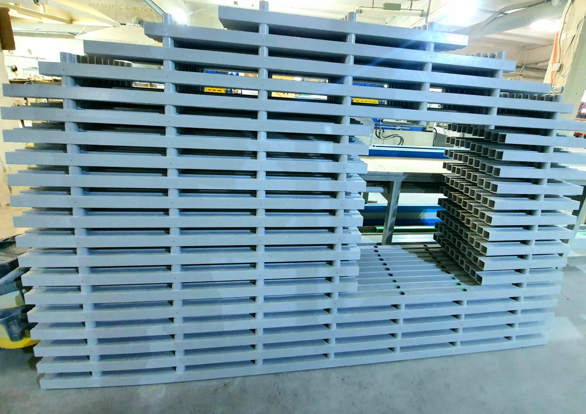 настил профилированный композитный из стеклопластика PULTRA