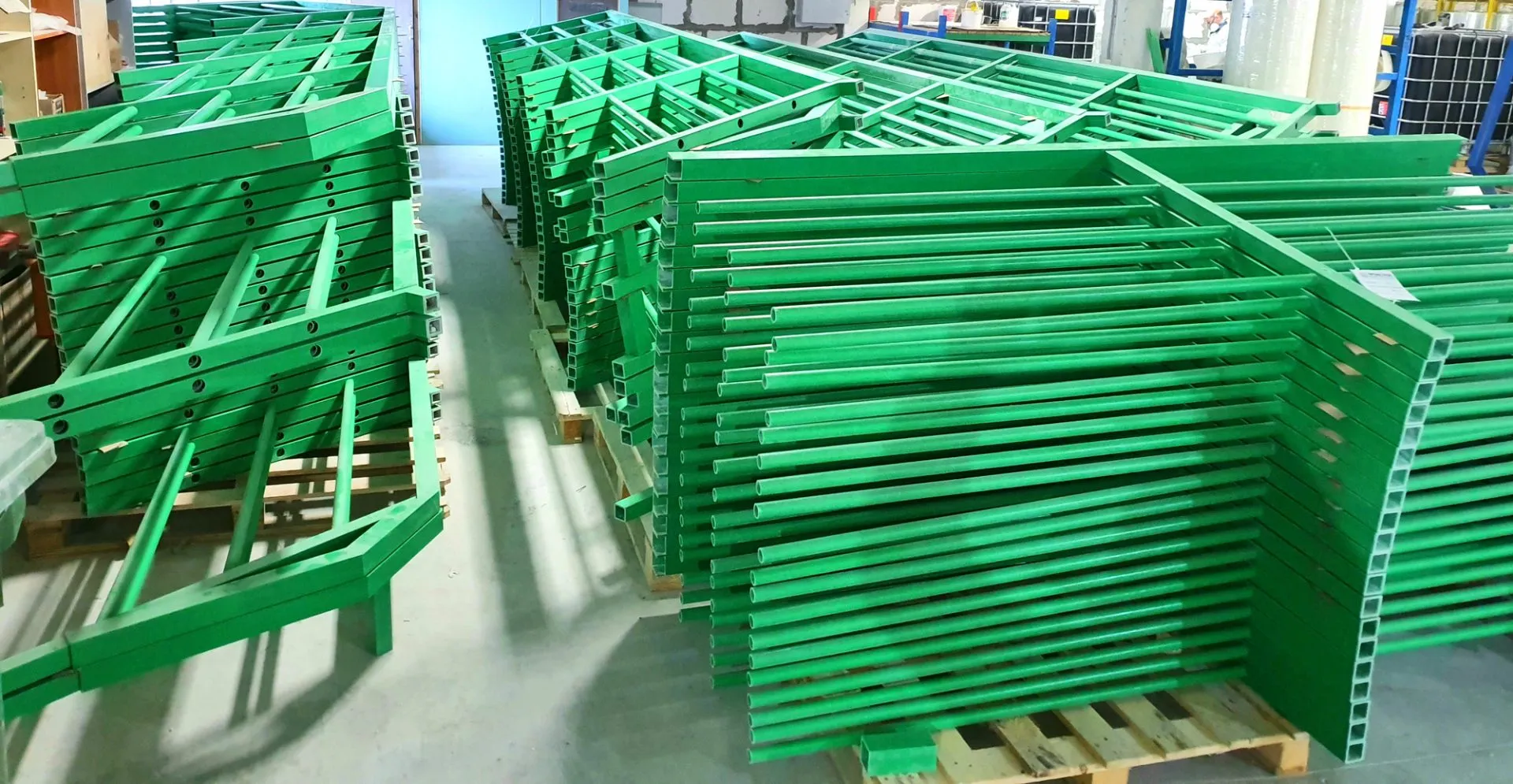 Наклонное рейлинговое композитное ограждение PULTRA