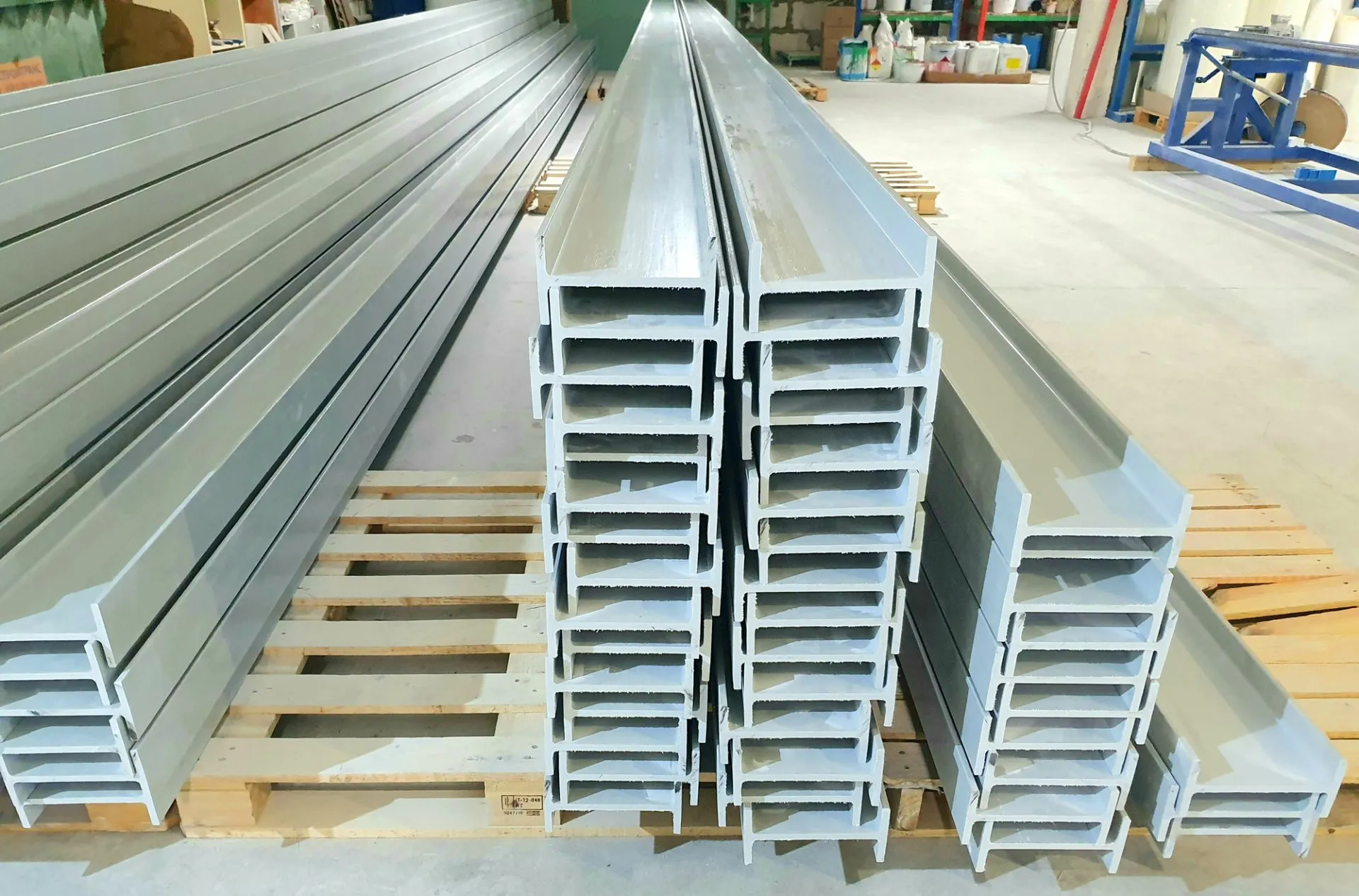 двутавровая балка композитная стеклопластиковый PULTRA