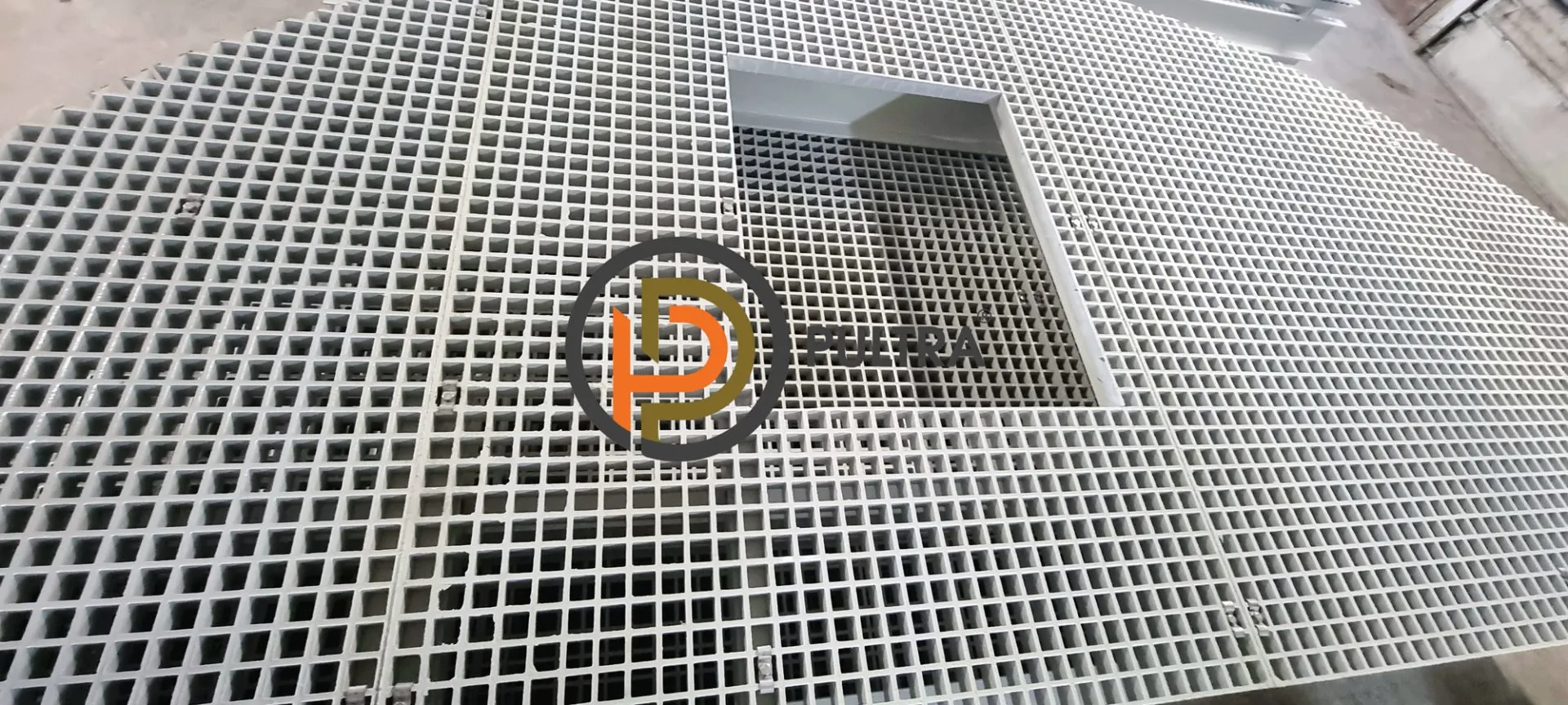 настил решетчатый из композитных материалов PULTRA