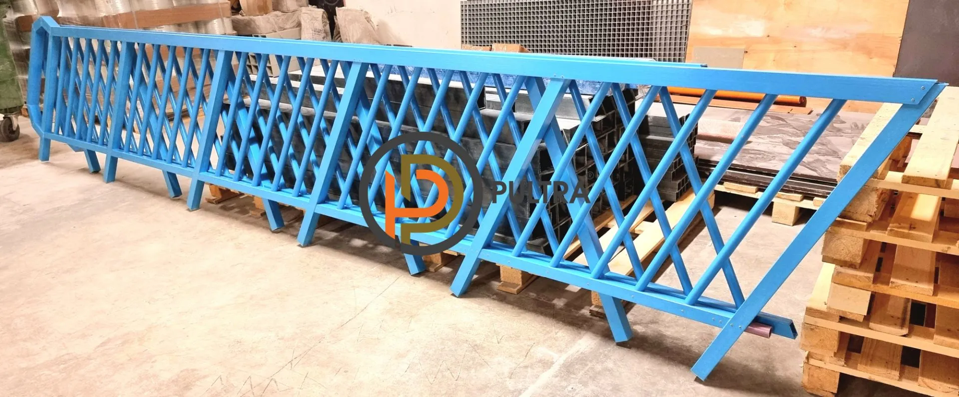 ограждение наклонное рамное композитное PULTRA