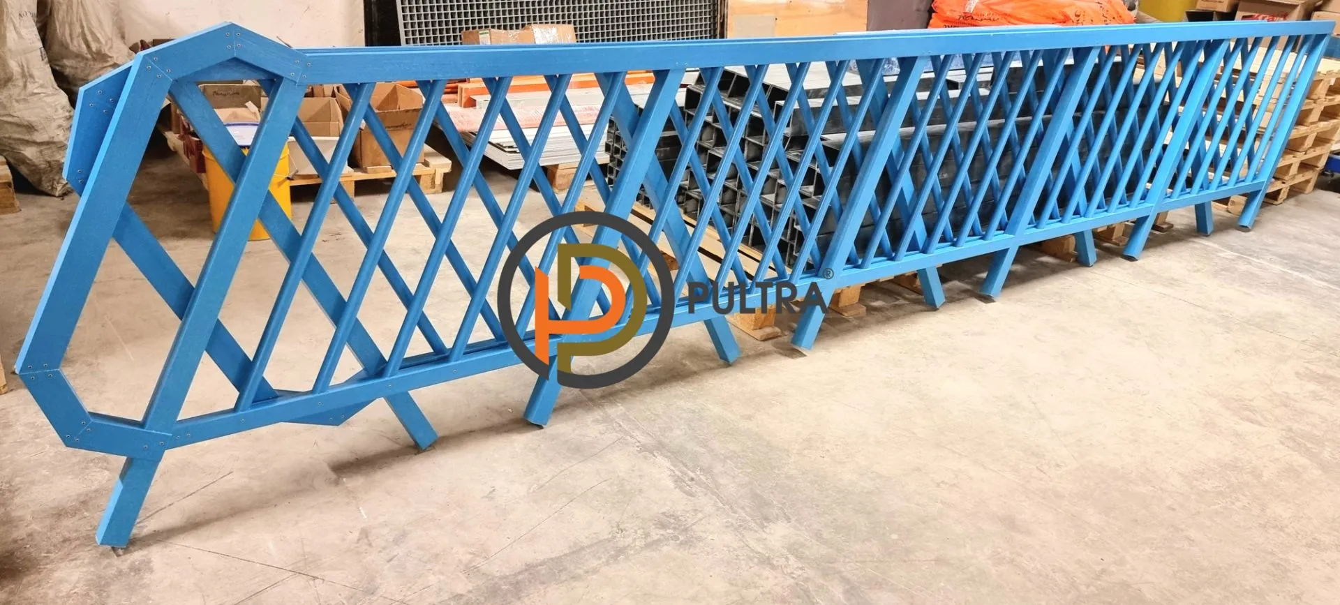 ограждение наклонное рамное композитное PULTRA