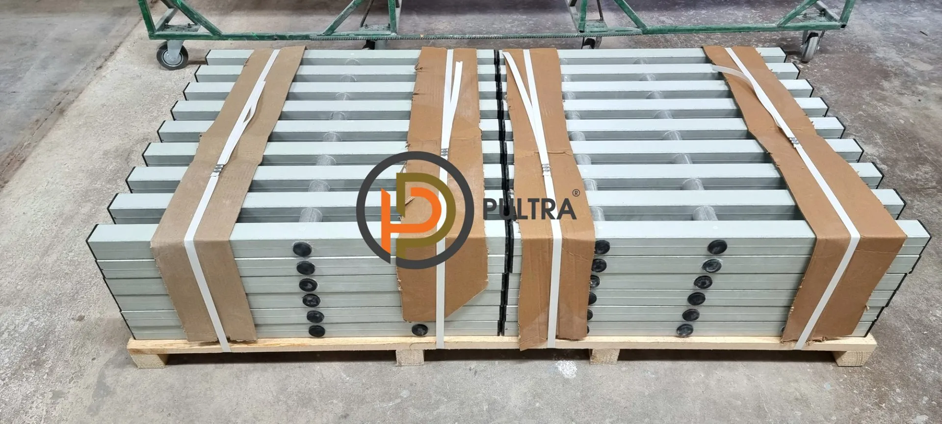 настил профилированный композитный из стеклопластика PULTRA