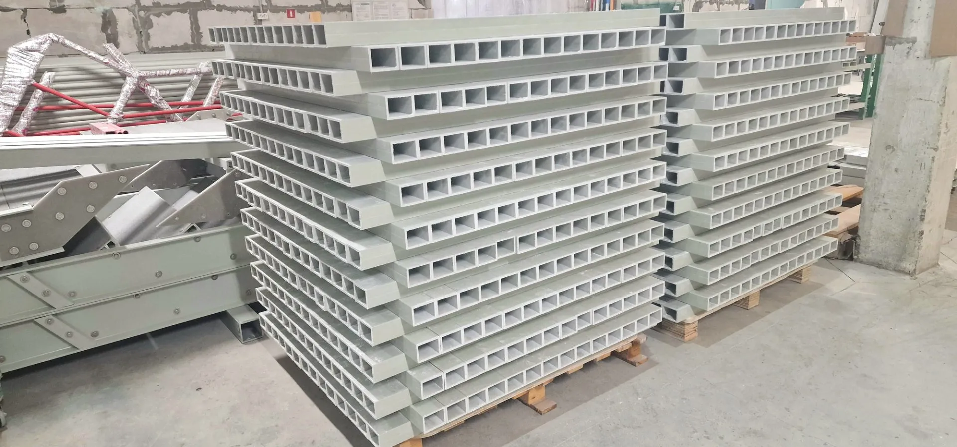 прямоугольный профиль стеклопластиковый композитный PULTRA