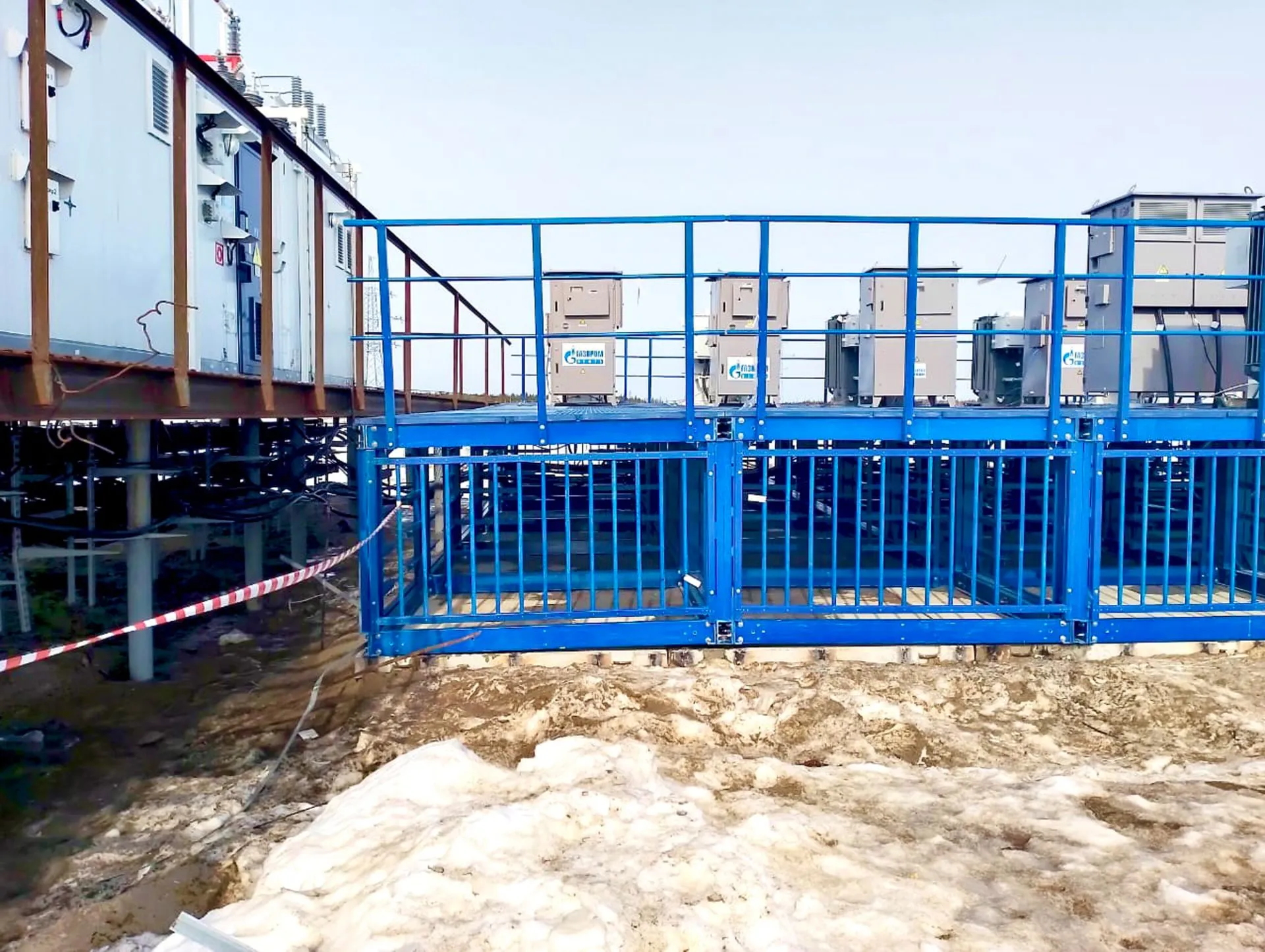 модульная площадка из композитных материалов стеклопластиковая для размещения оборудования PULTRA