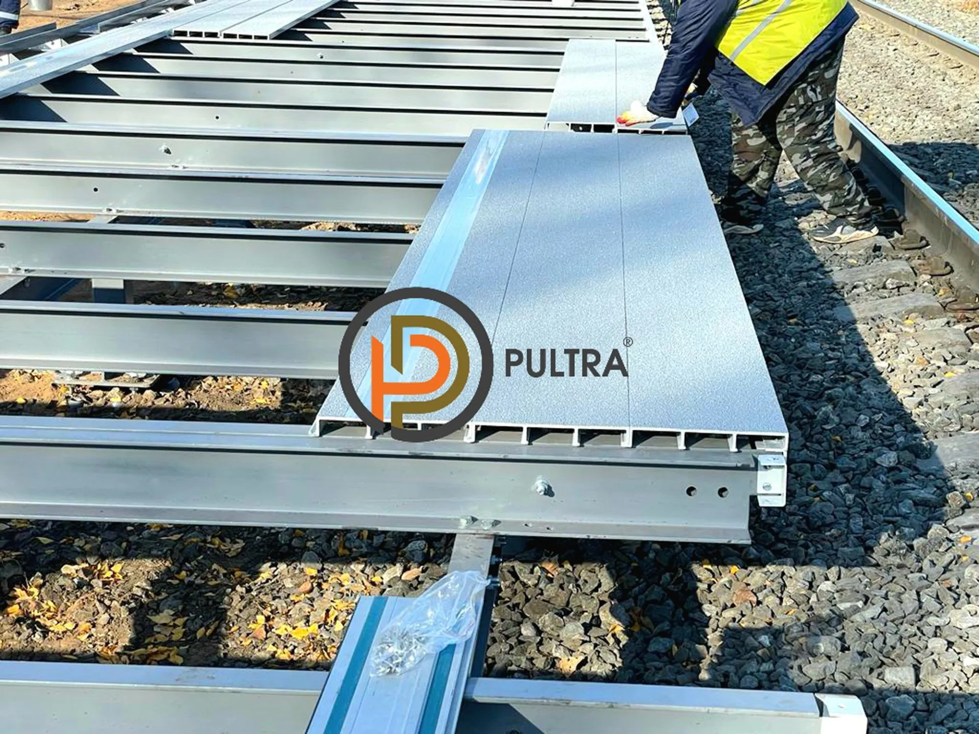 сплошной настил из композитных материалов PULTRA