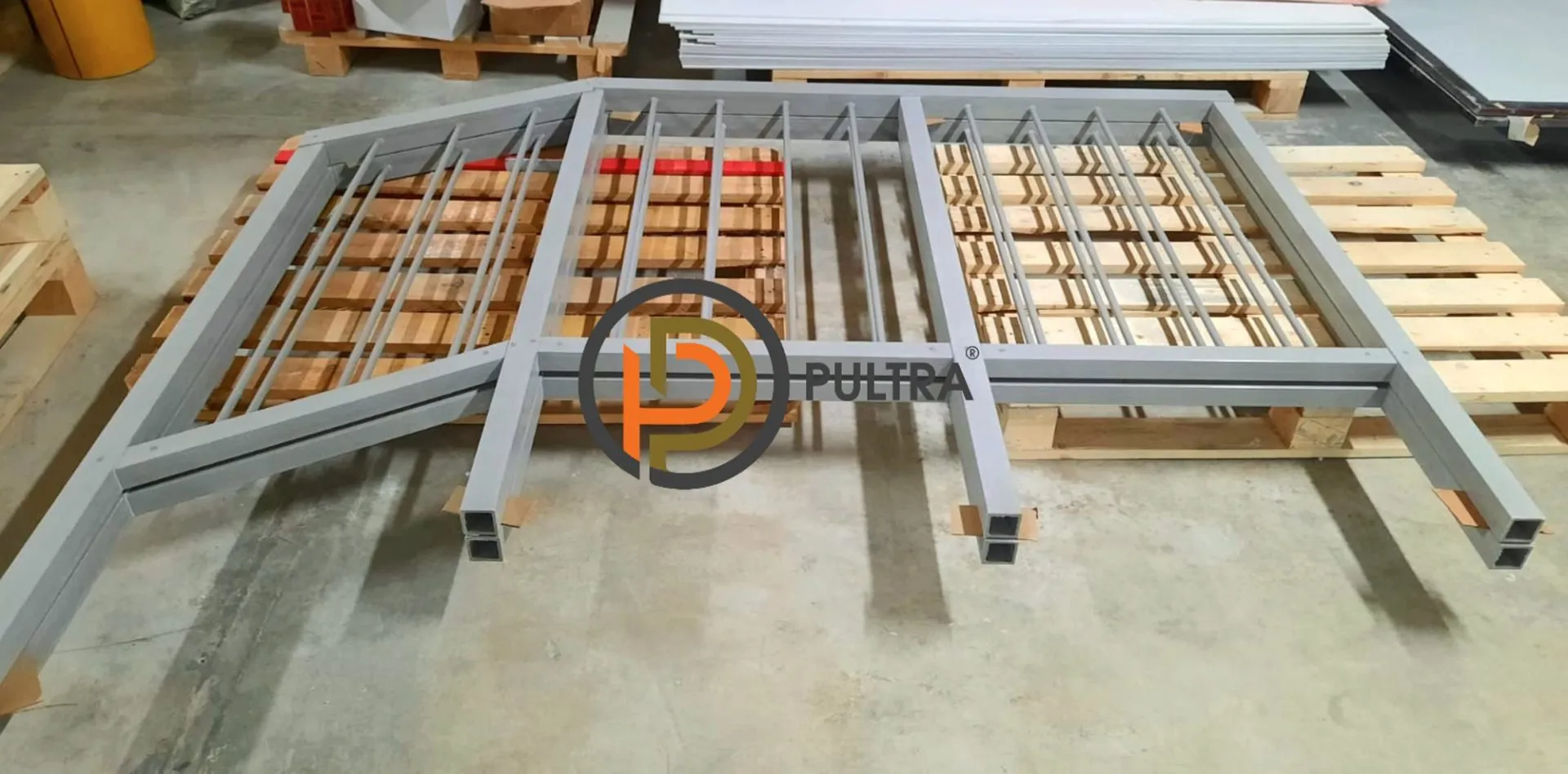 композитное наклонное рейлинговое стеклопластиковое ограждение PULTRA