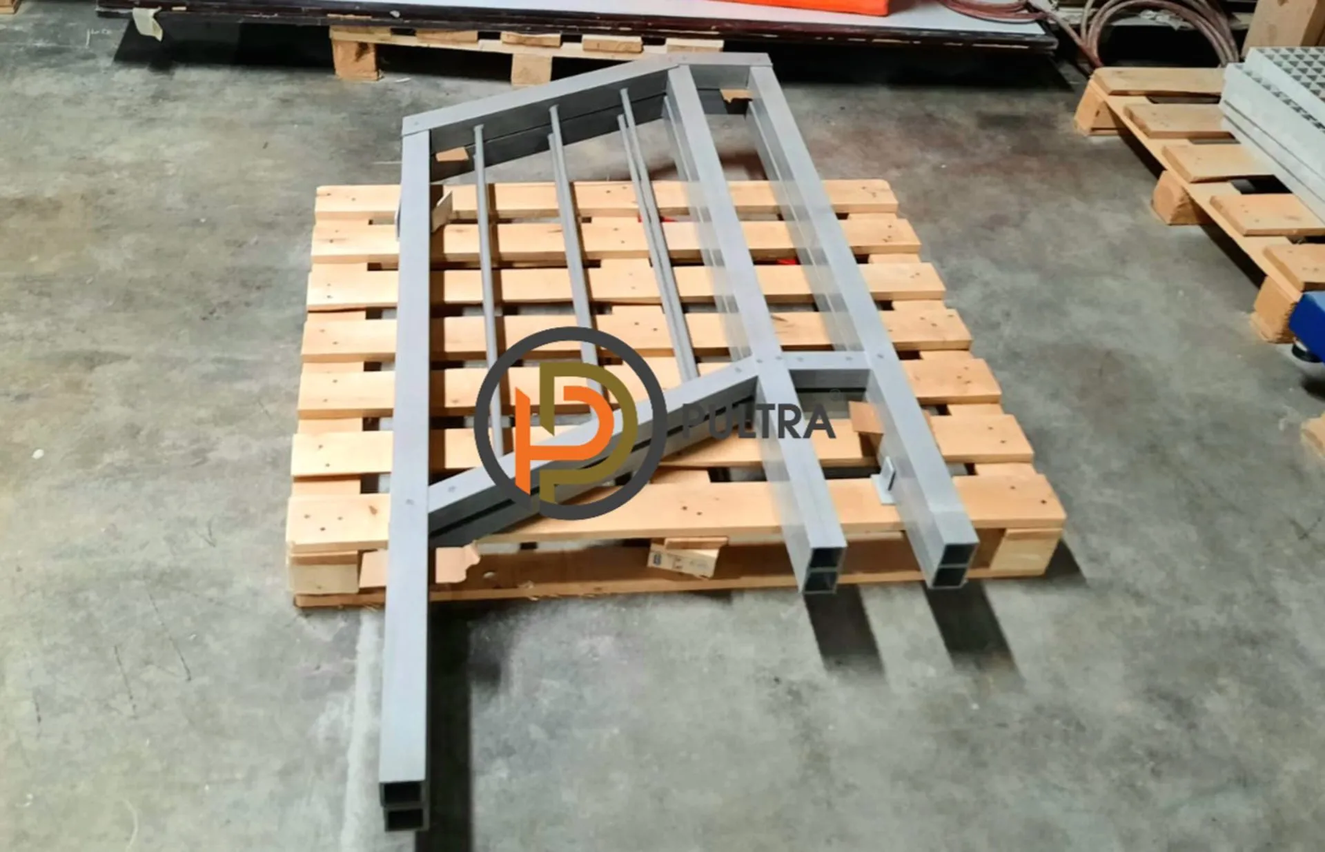 композитное наклонное рейлинговое стеклопластиковое ограждение PULTRA