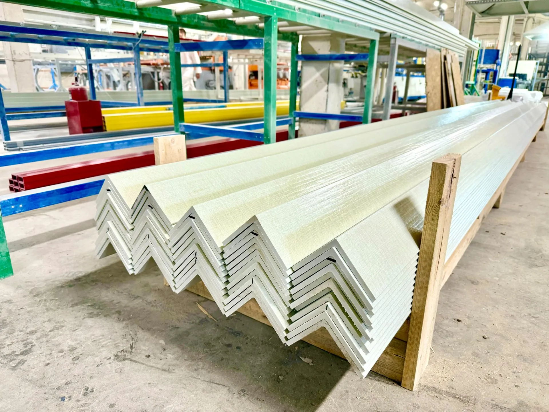 уголок композитный стеклопластиковый PULTRA