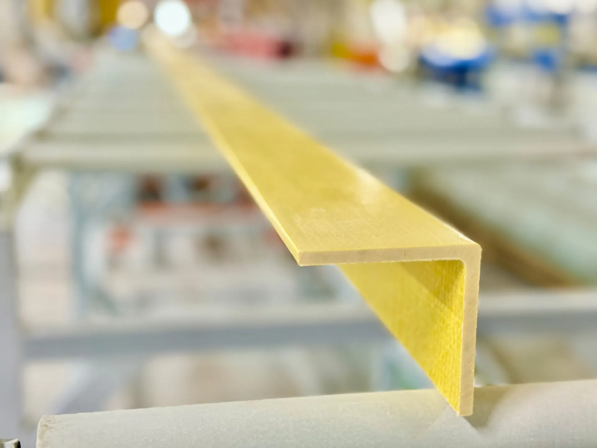 уголок композитный стеклопластиковый PULTRA