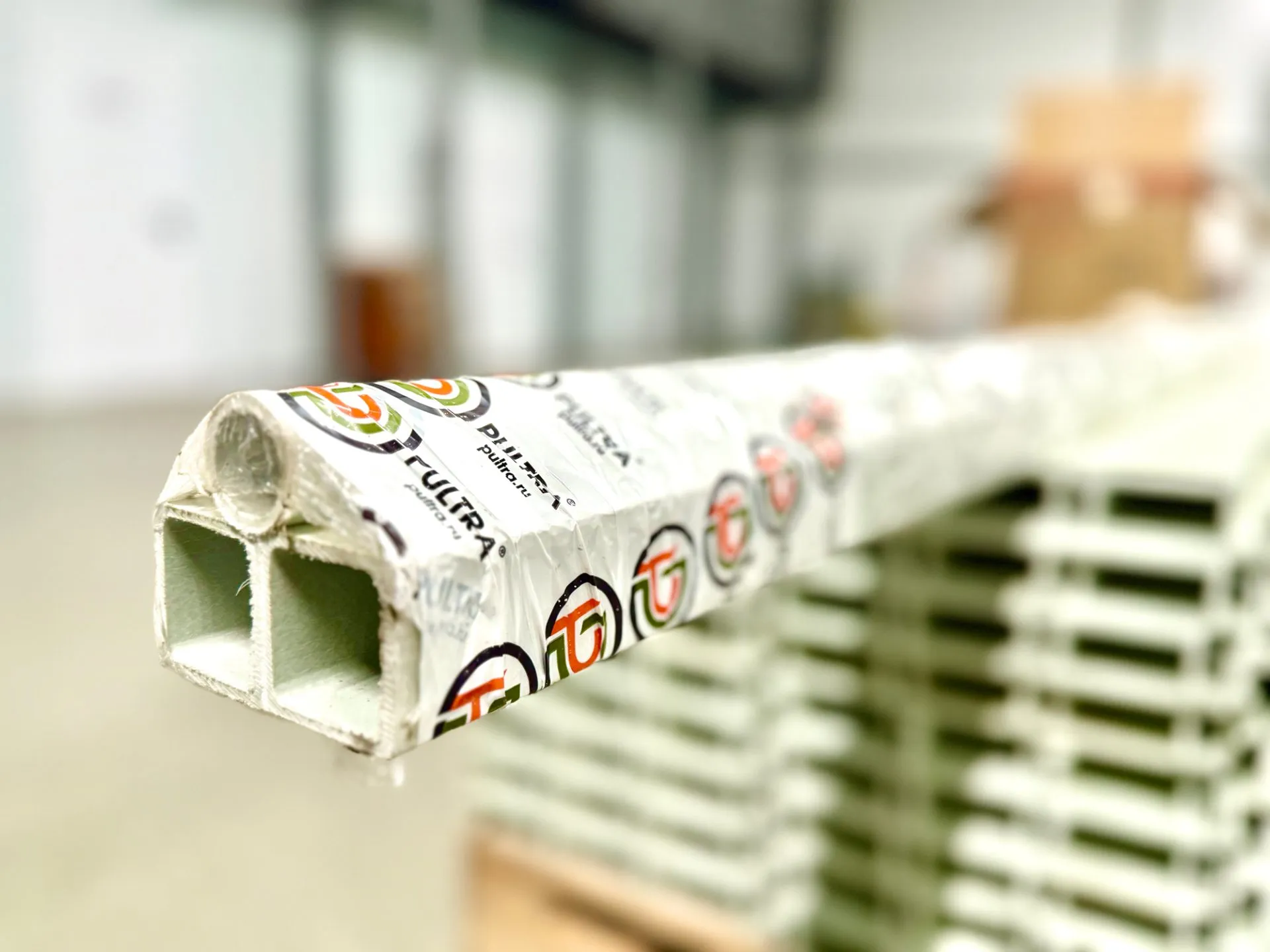 композитный профиль стеклопластиковый PULTRA