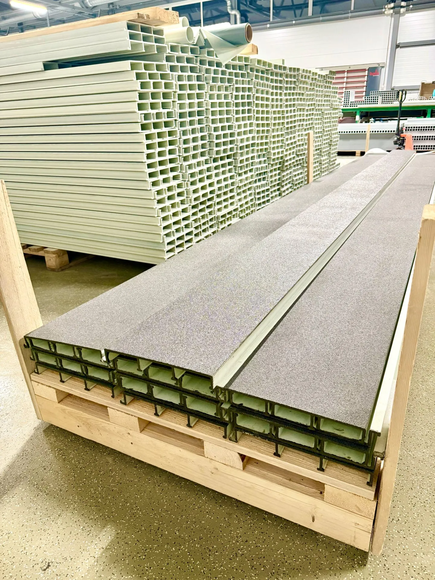 сплошной настил из композитных материалов PULTRA