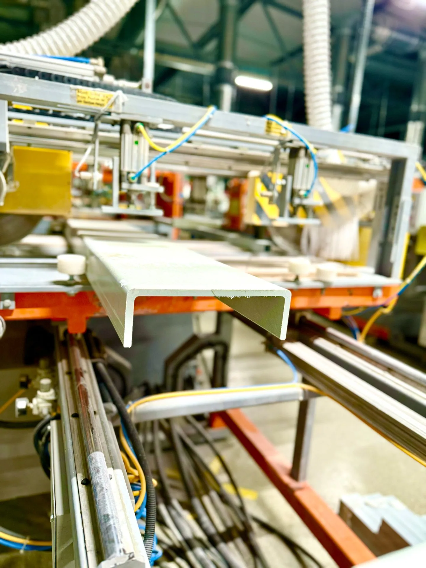 швеллер композитный стеклопластиковый PULTRA