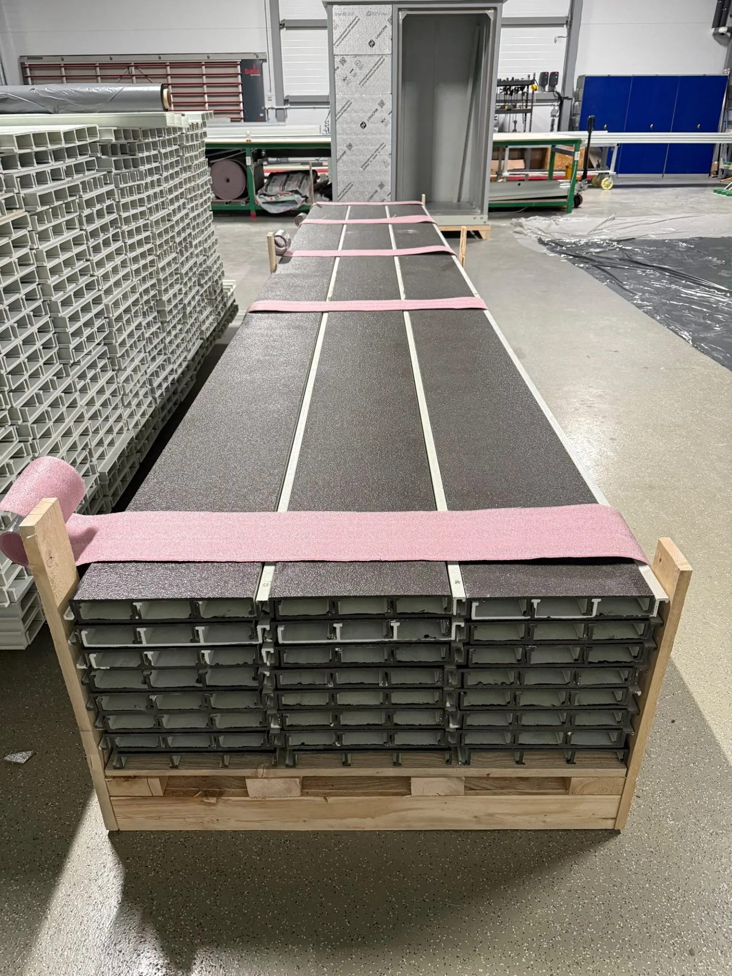 сплошной настил из композитных материалов PULTRA