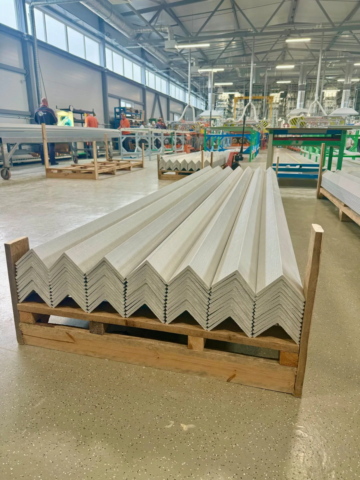 Г-образный профиль композитный стеклопластиковый PULTRA