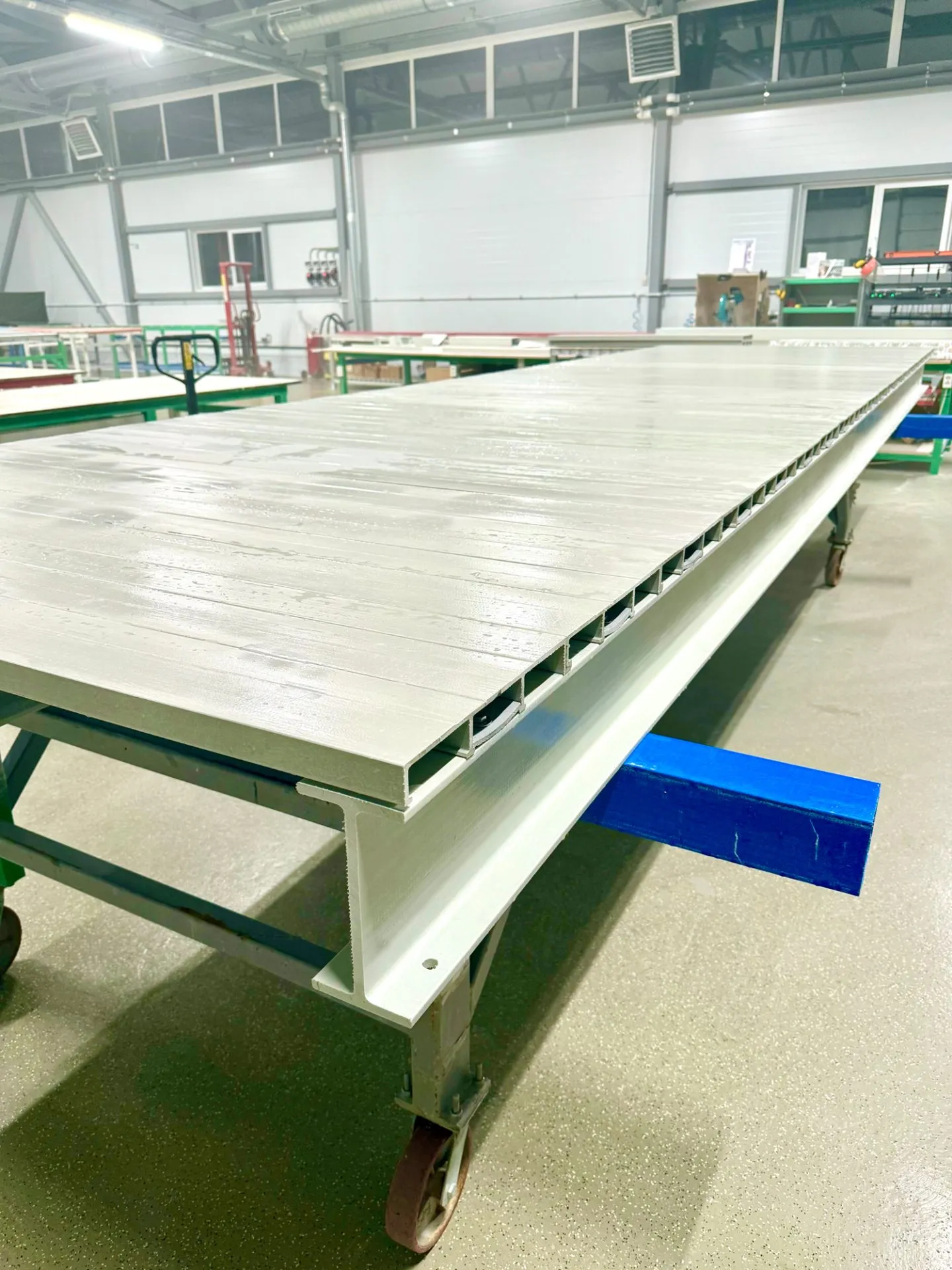 сплошной настил из композитных материалов PULTRA