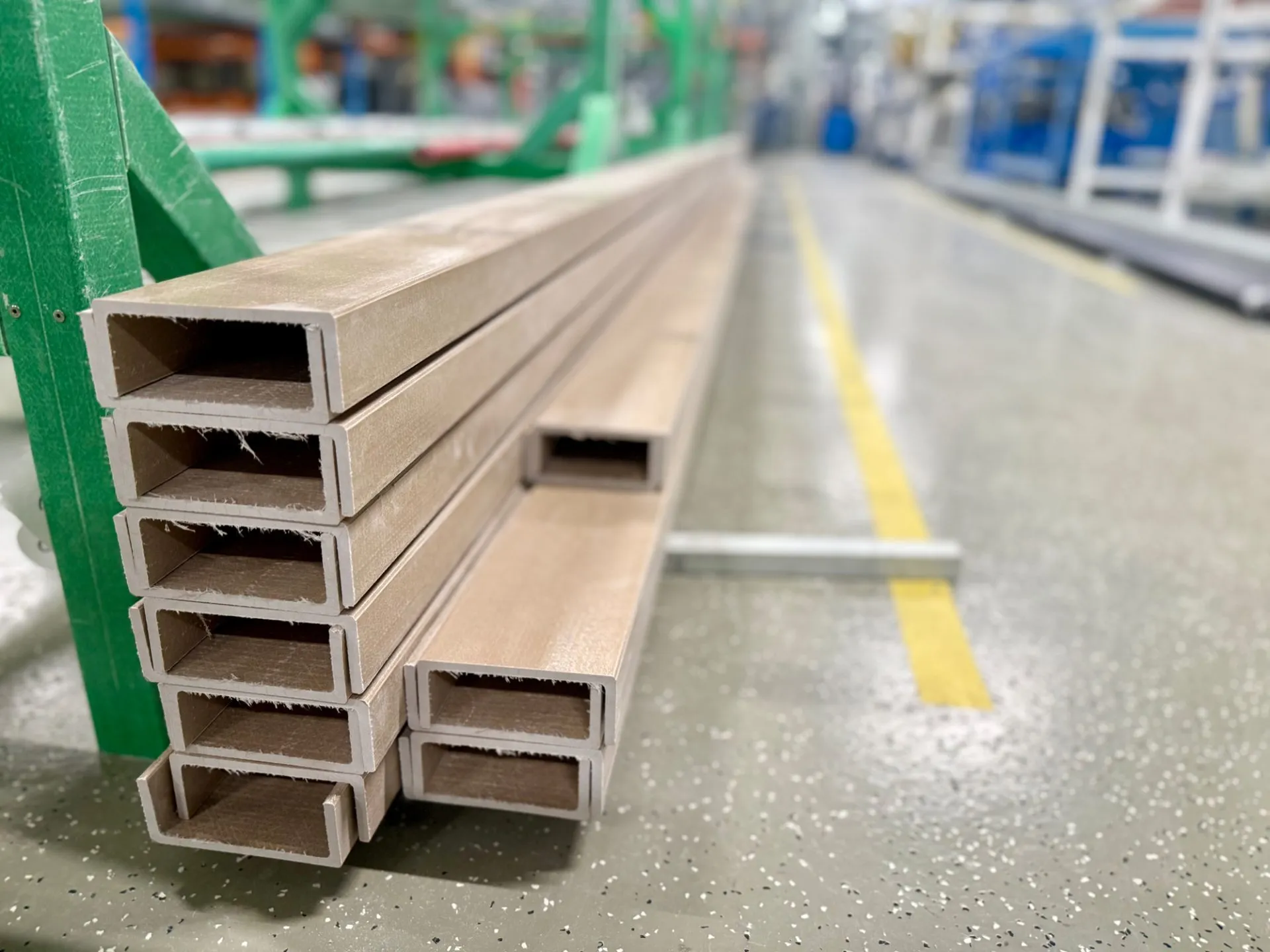 швеллер композитный стеклопластиковый PULTRA