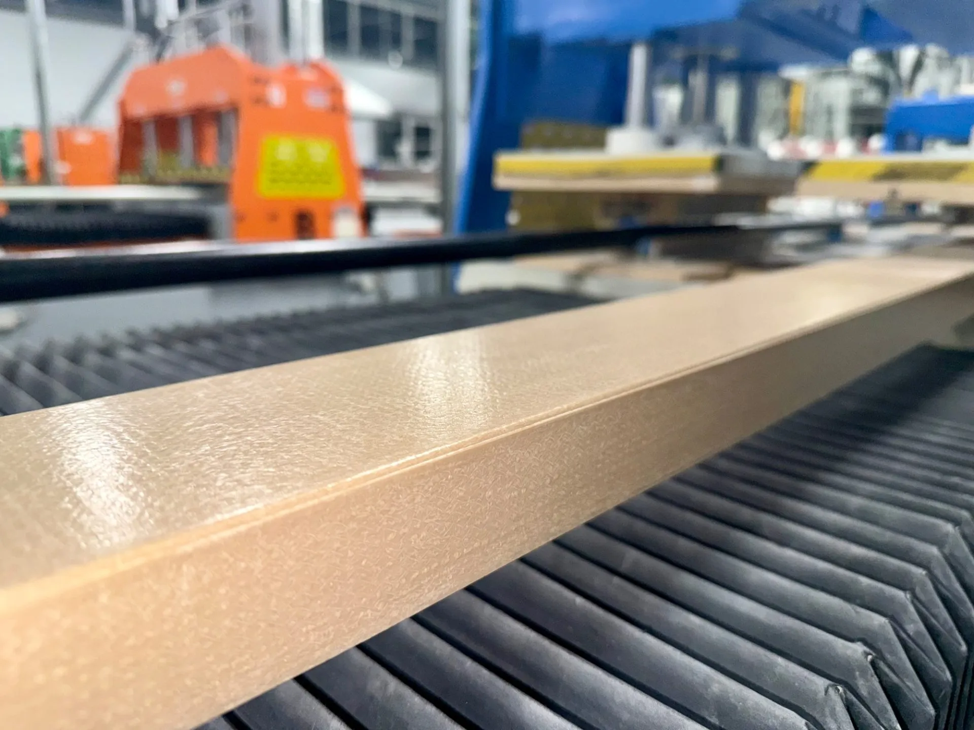 U-профиль композитный стеклопластиковый PULTRA