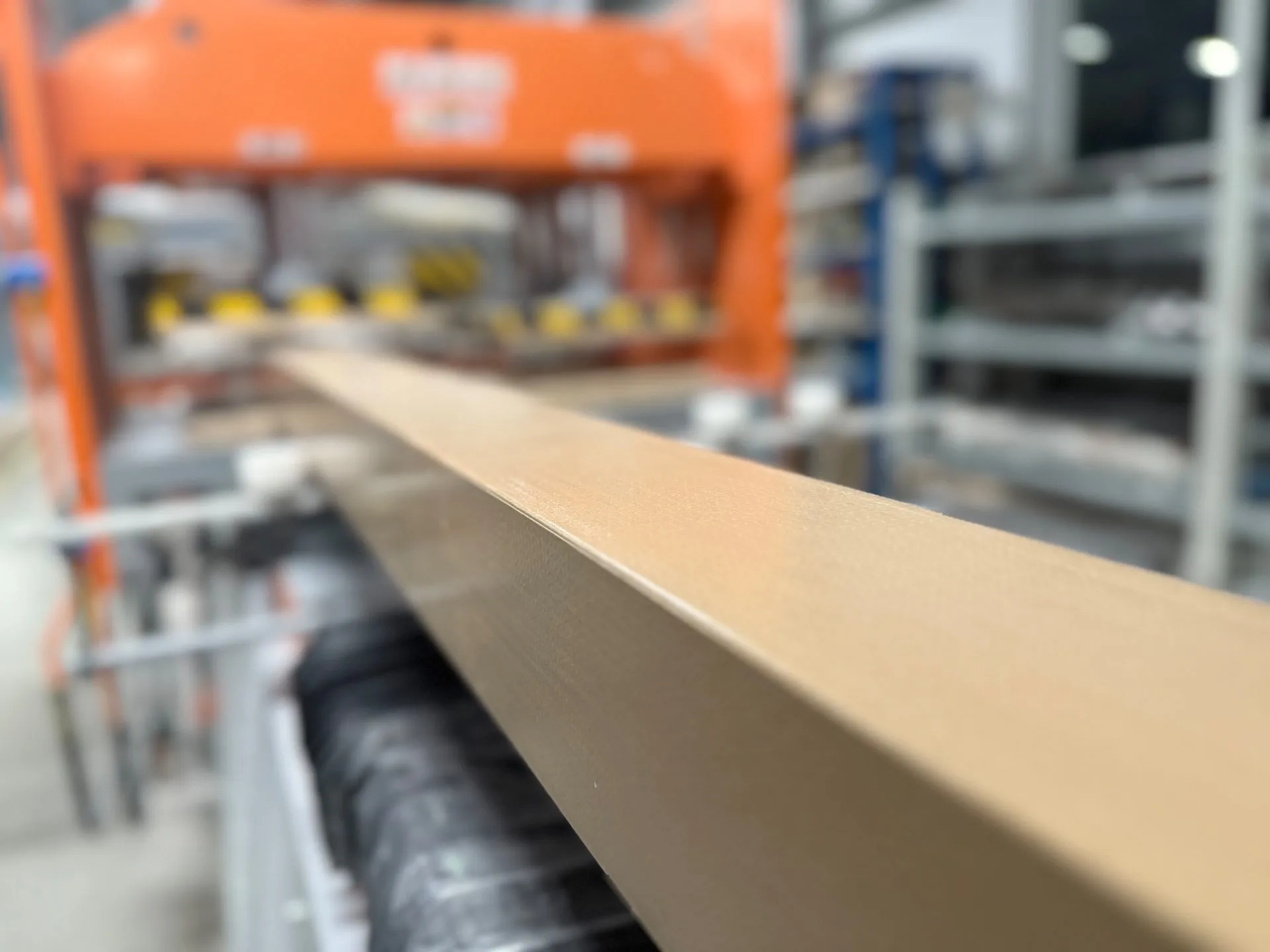 квадратная композитная стеклопластиковая труба PULTRA