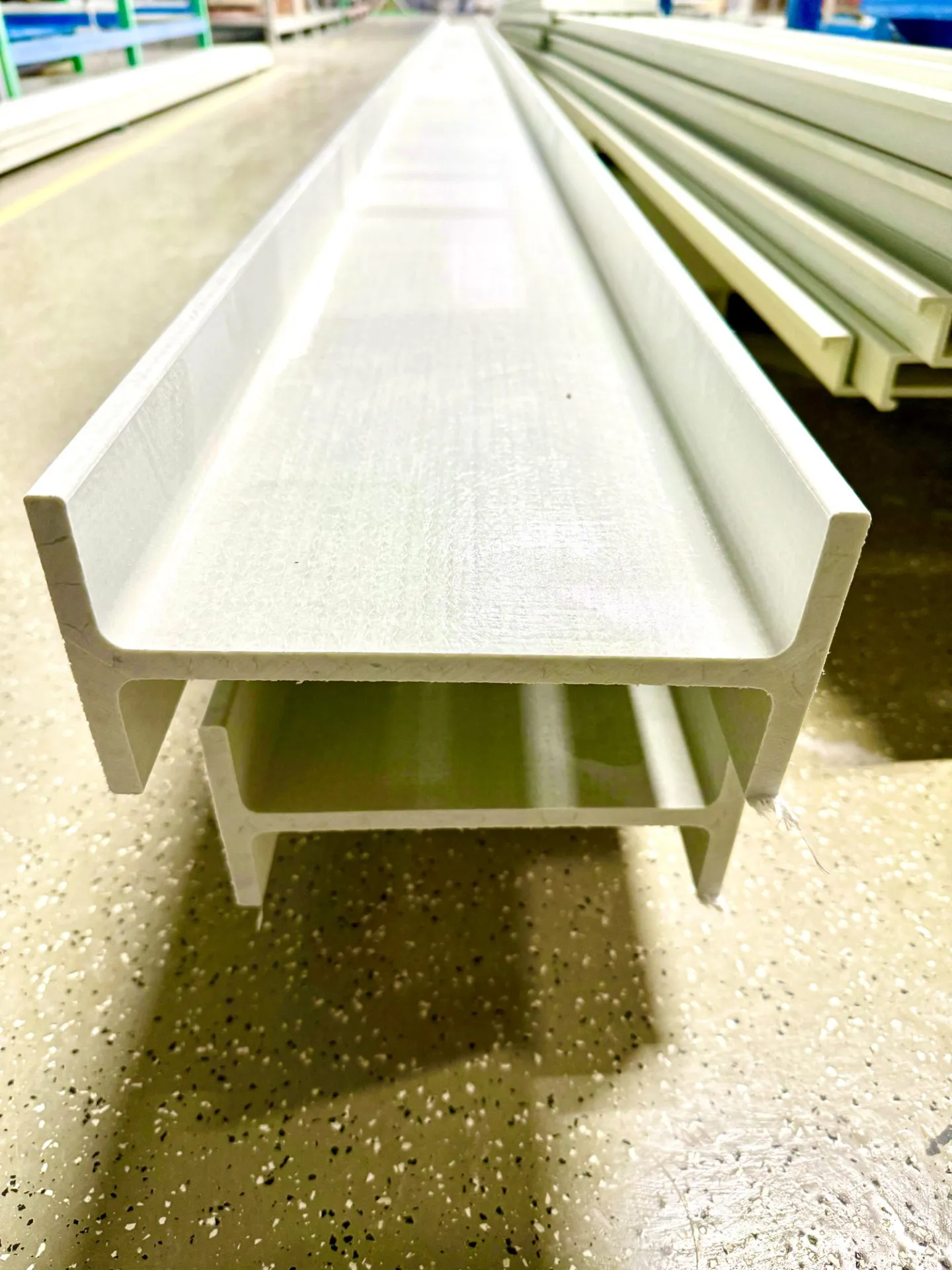 двутавровая балка композитная стеклопластиковый PULTRA