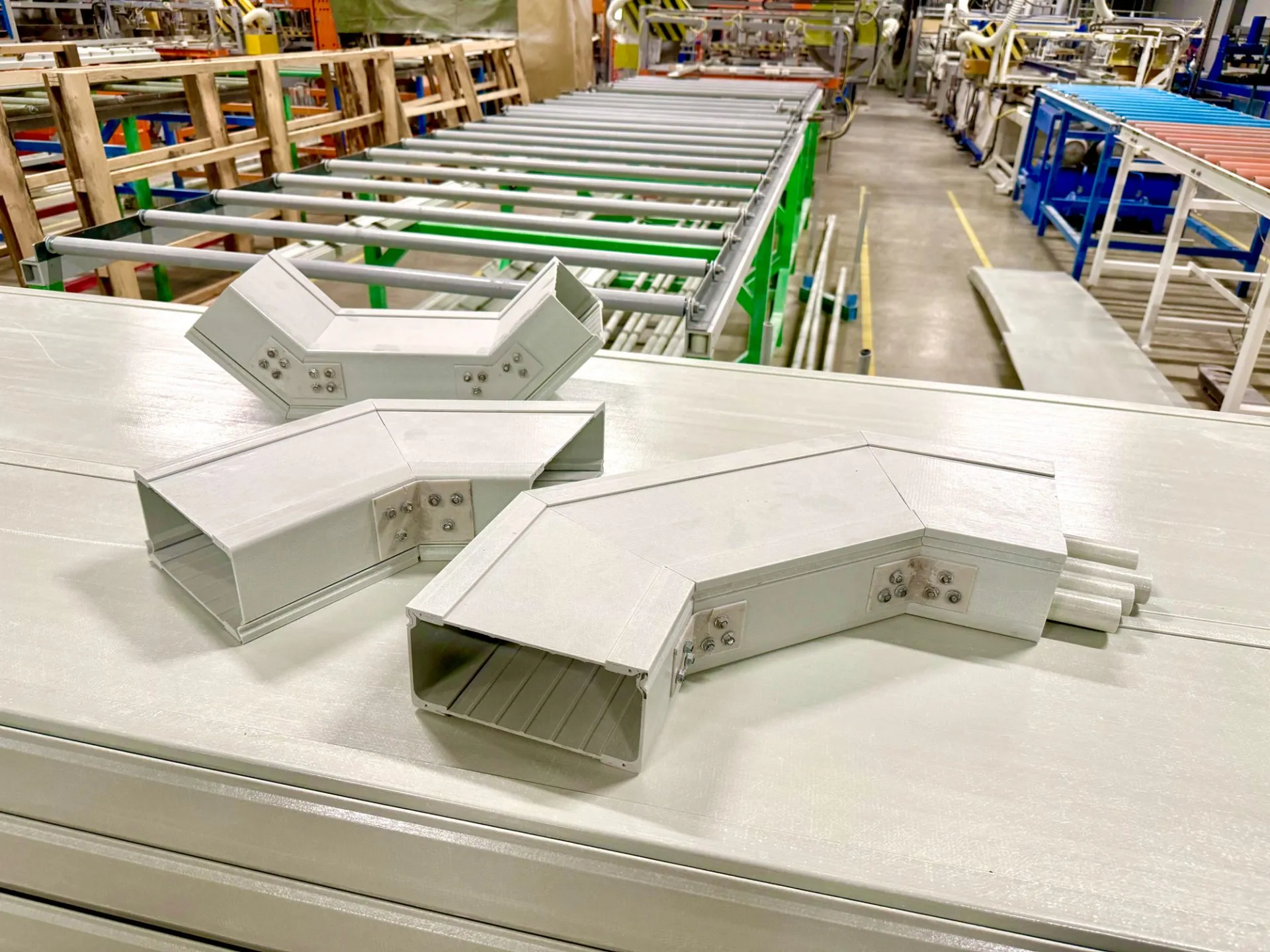 соединительные элементы для кабельных лотков из композитных материалов PULTRA