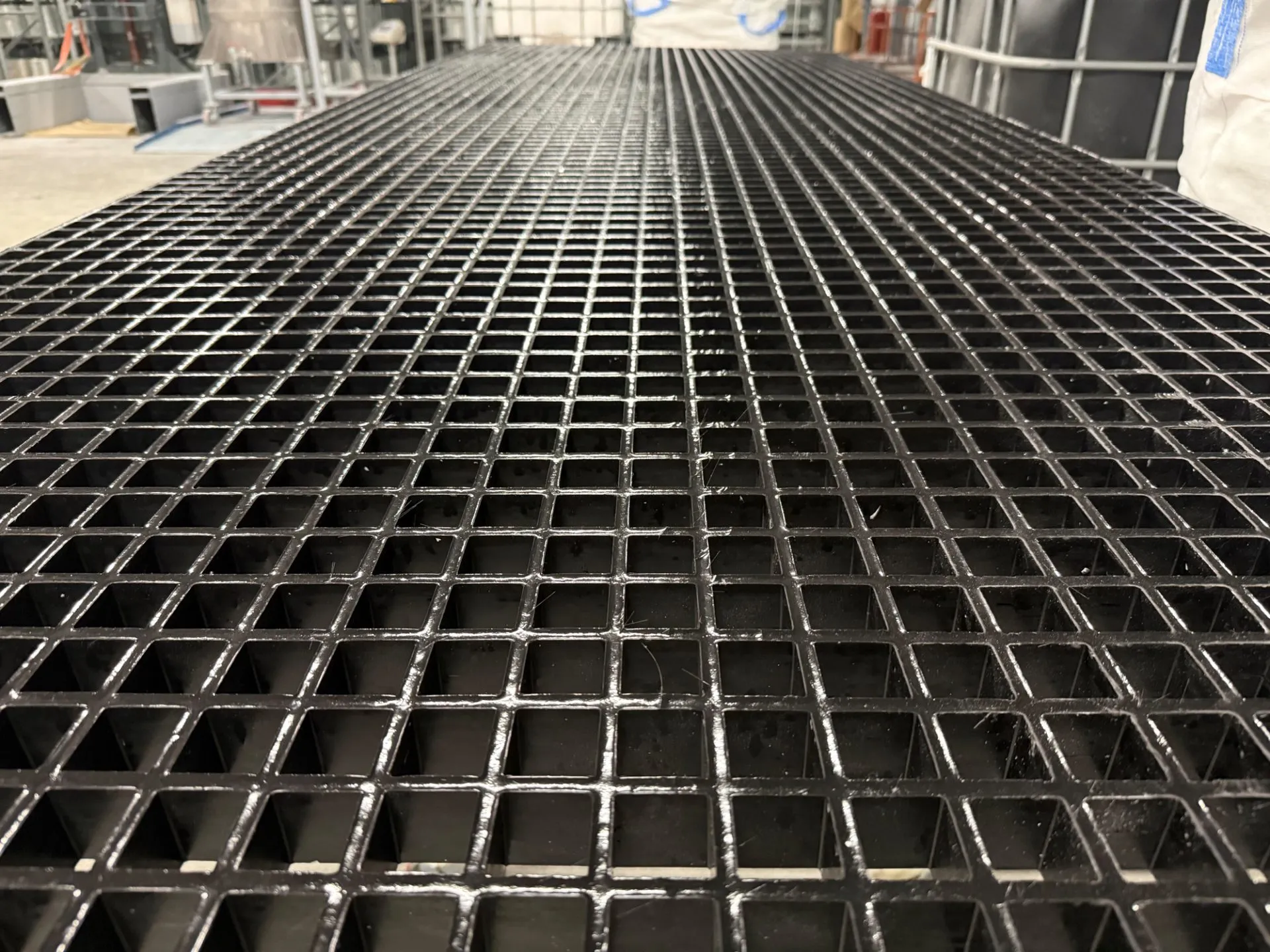 настил решетчатый из композитных материалов PULTRA