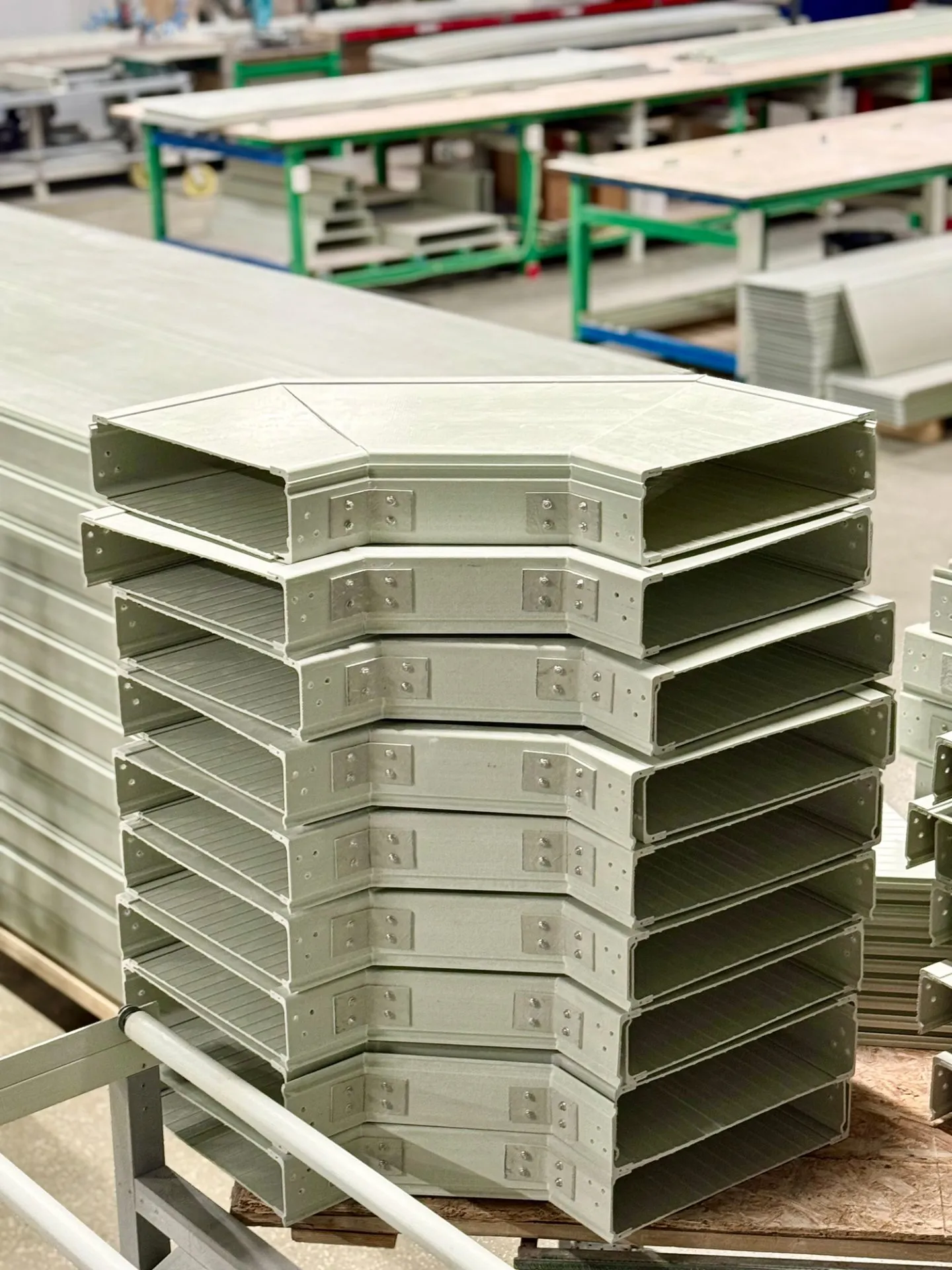 соединительные элементы для кабельных лотков из композитных материалов PULTRA