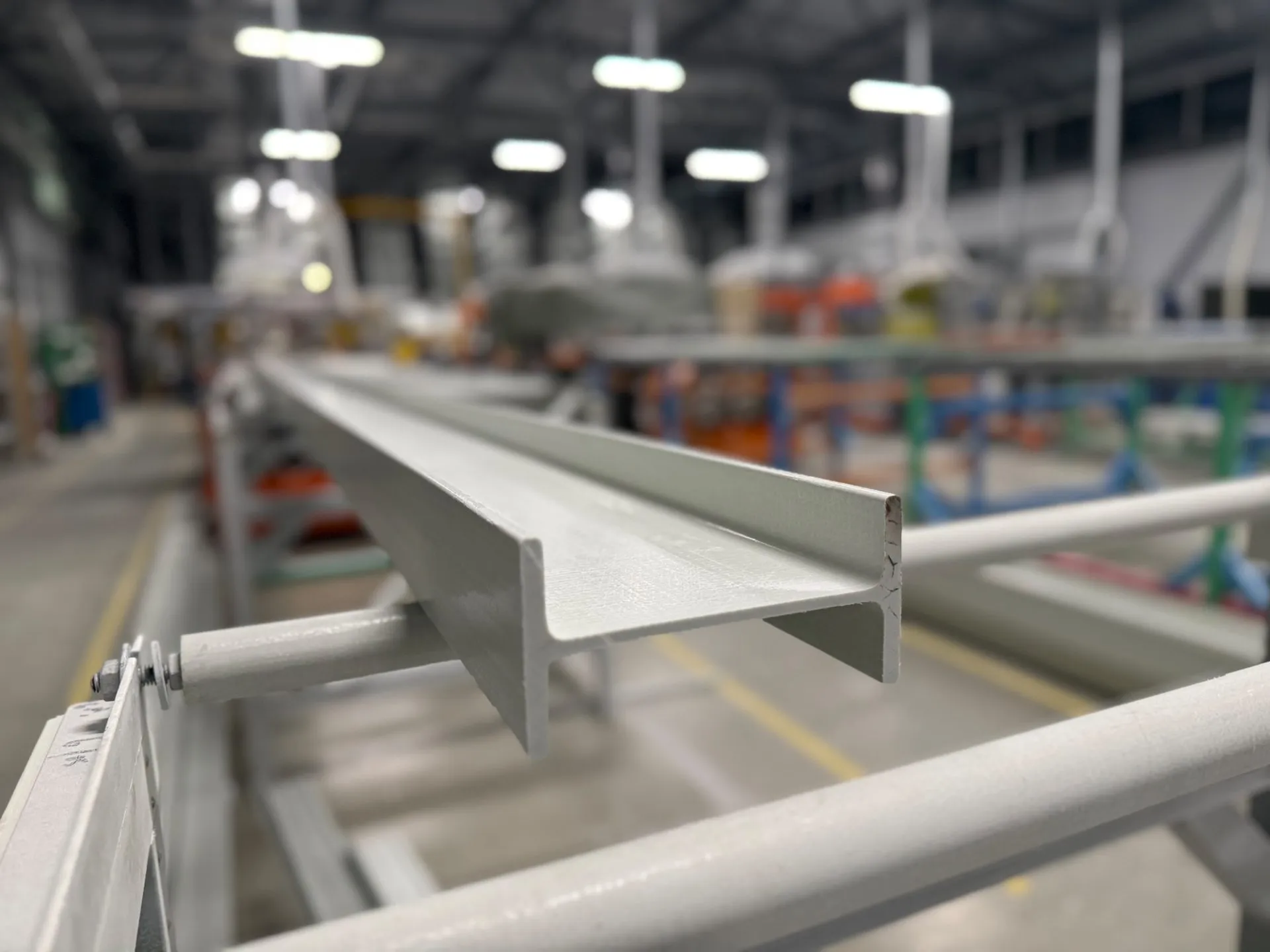 двутавр композитный стеклопластиковый PULTRA