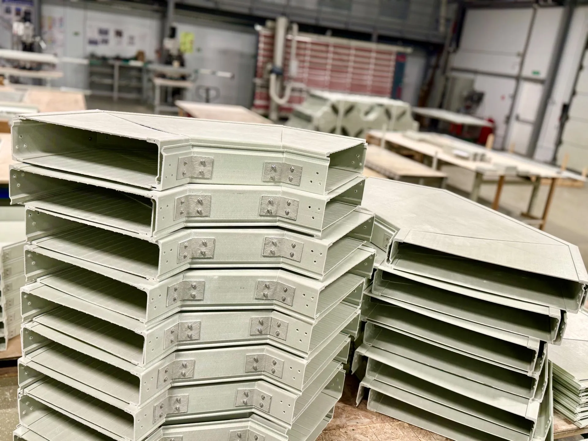 соединительные элементы для кабельных лотков из композитных материалов PULTRA