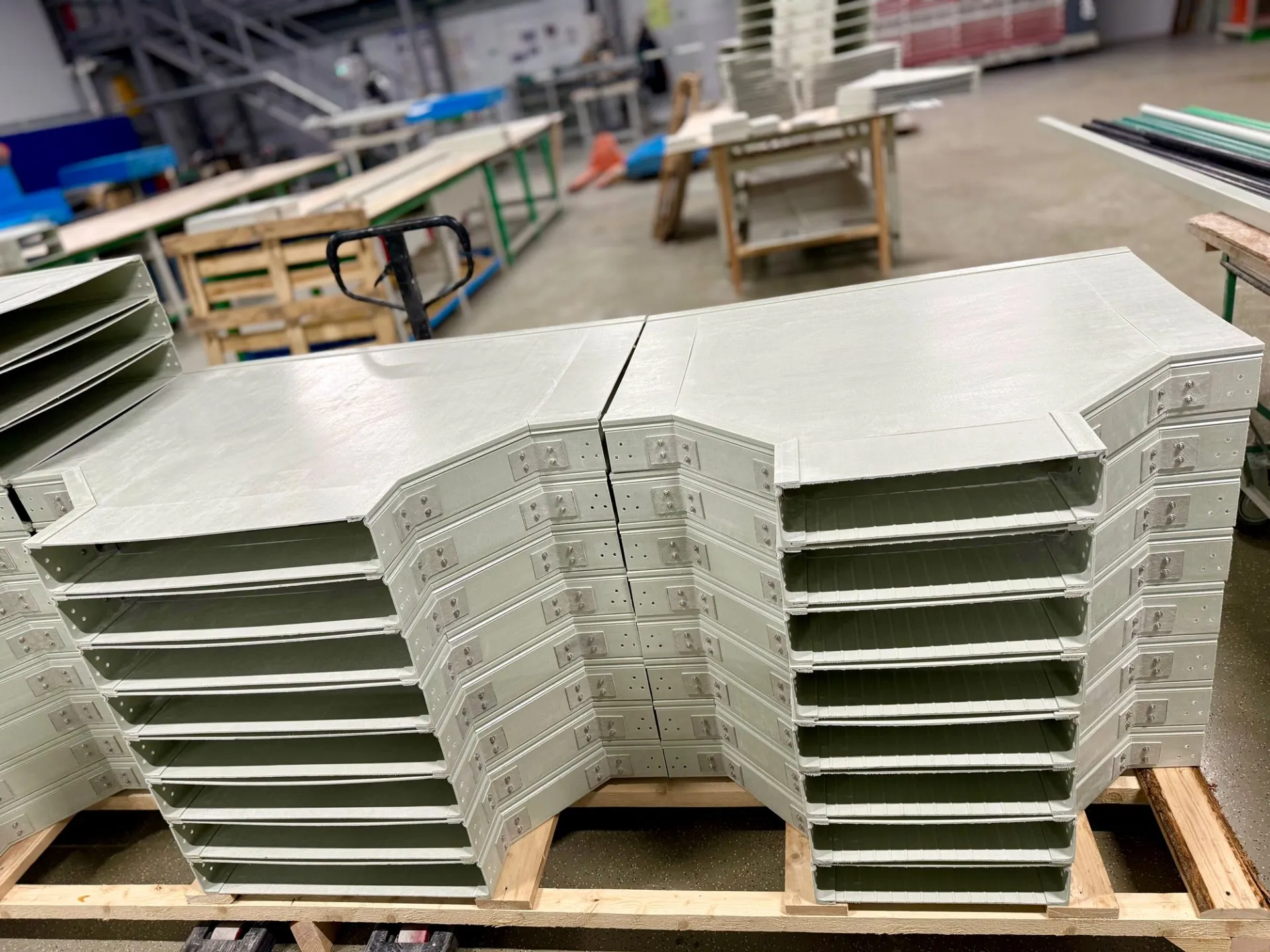 соединительные элементы для кабельных лотков из композитных материалов PULTRA