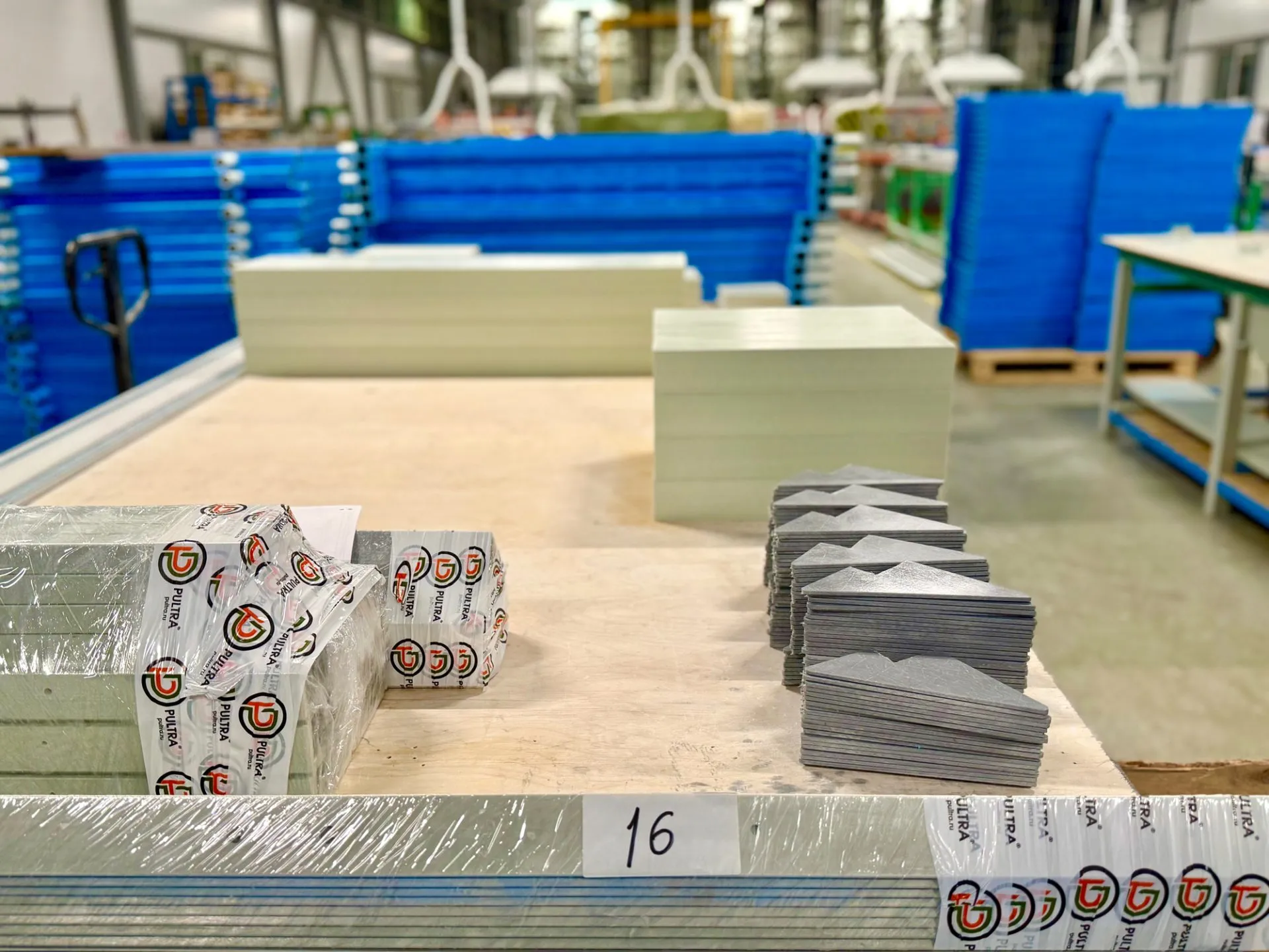 композитный профиль стеклопластиковый PULTRA