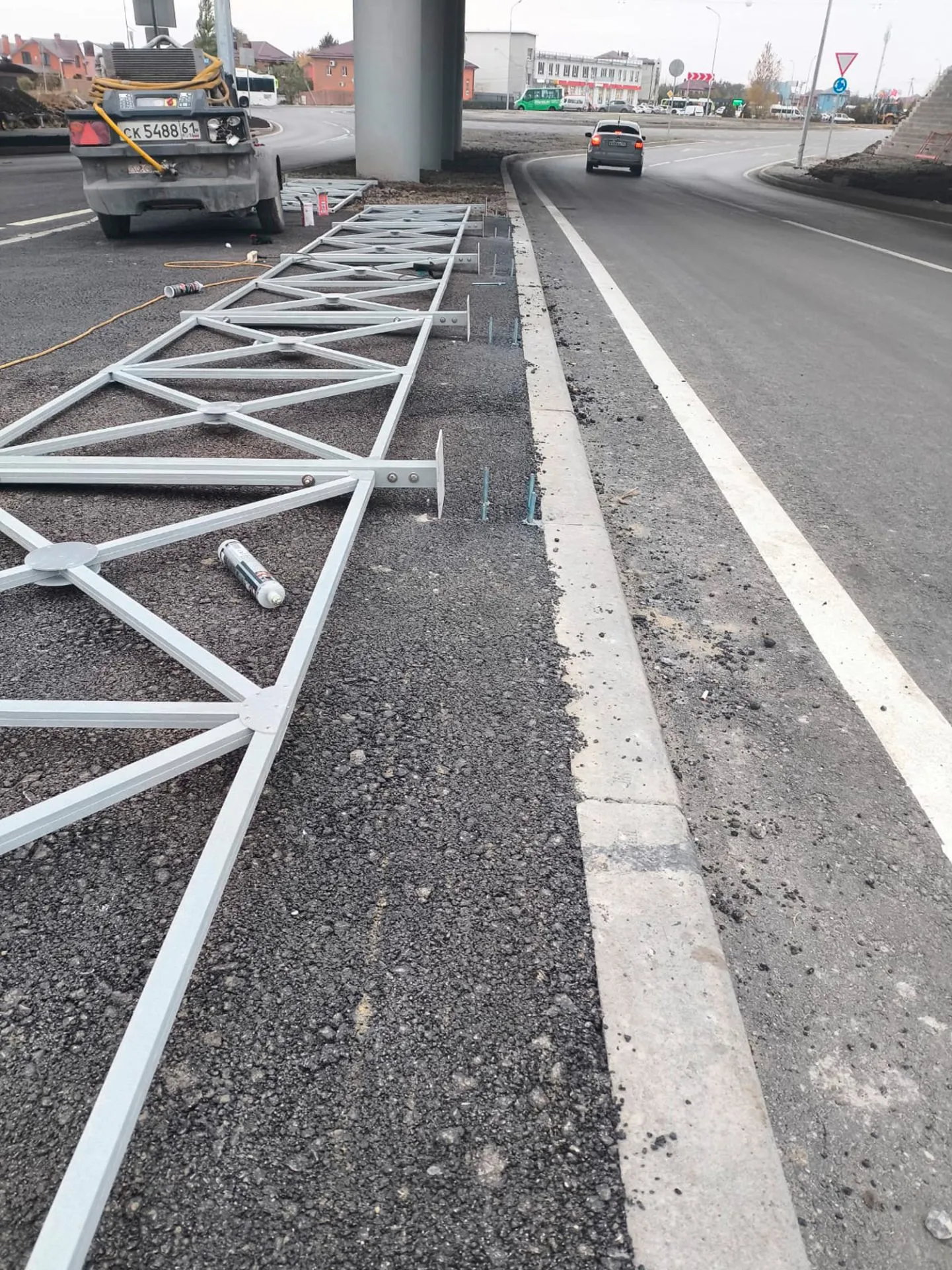 стеклопластиковое композитное дорожное ограждение для тротуаров PULTRA